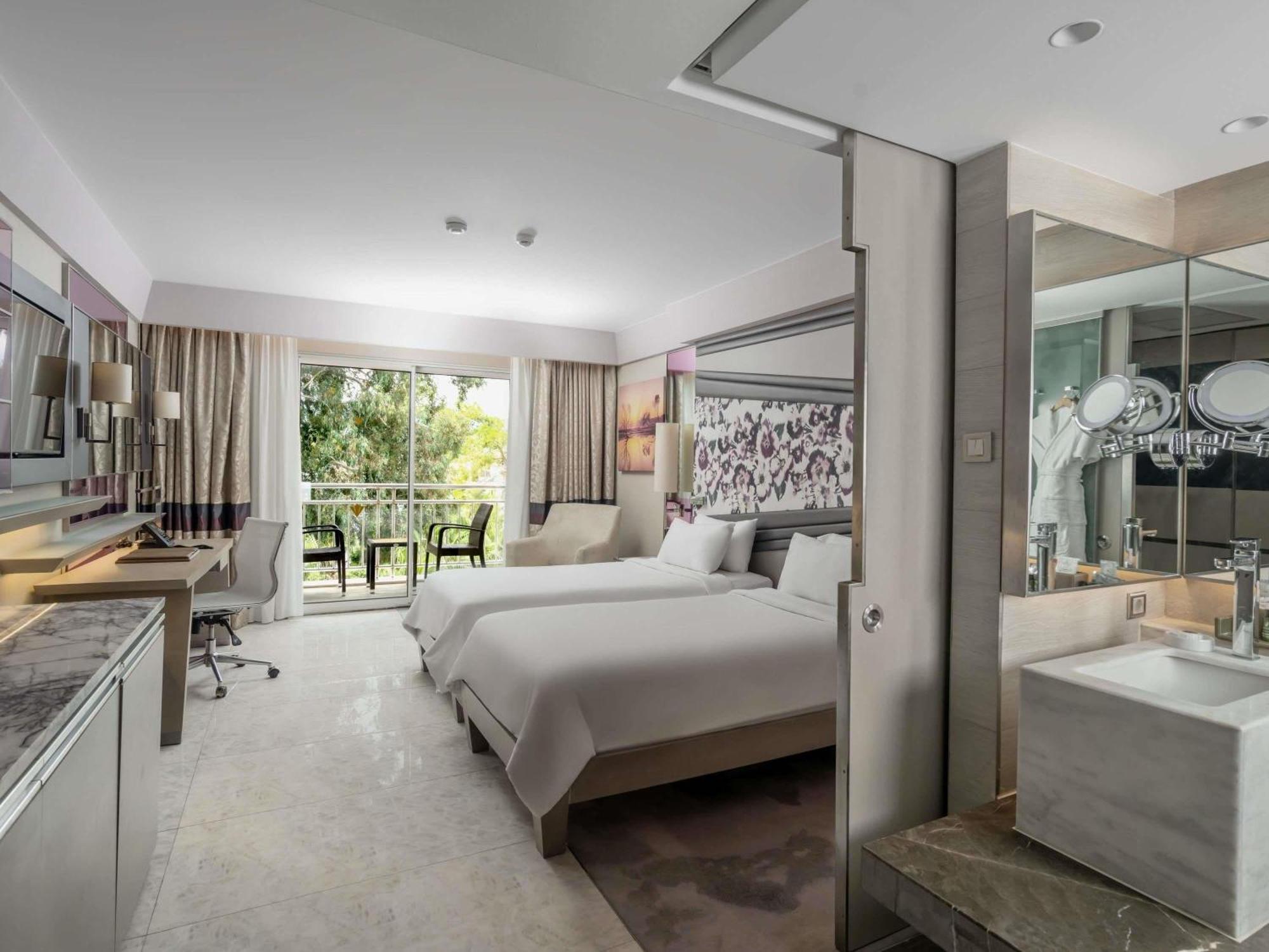 Resort Rixos Premium - The Land Of Legends Access 5*