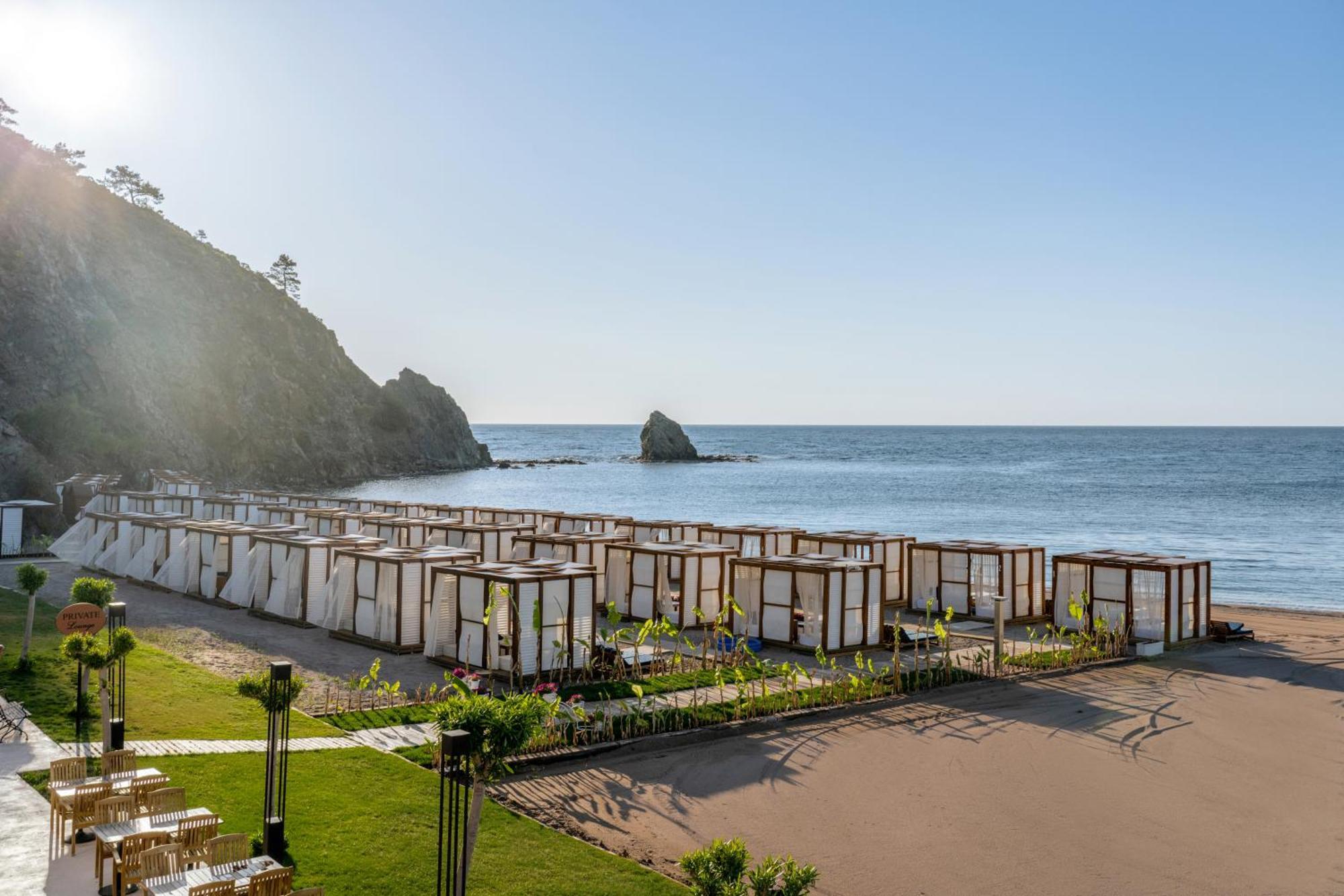 Rixos Premium - The Land Of Legends Access